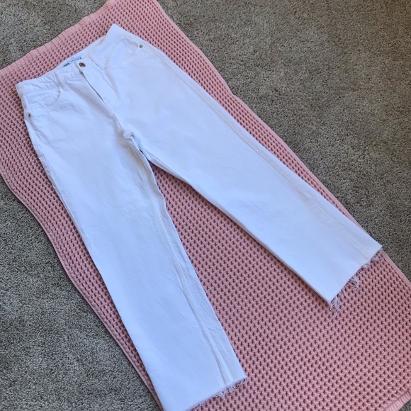 Zara Z1975 High Rise Straight Leg Raw Hem Rigid White Jeans 6164/059/250 Size 6 - Picture 3 of 16